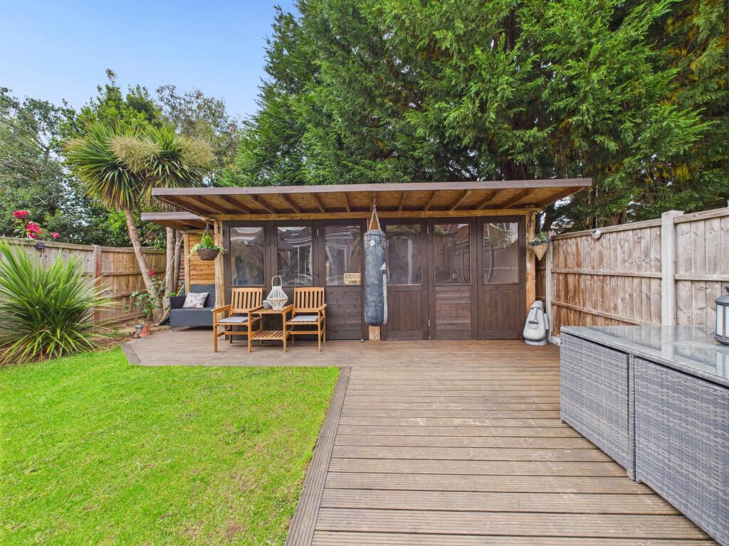 CAM05192G0-PR0090-STILL032