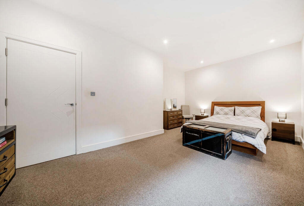 1340933-13-68a6e1...