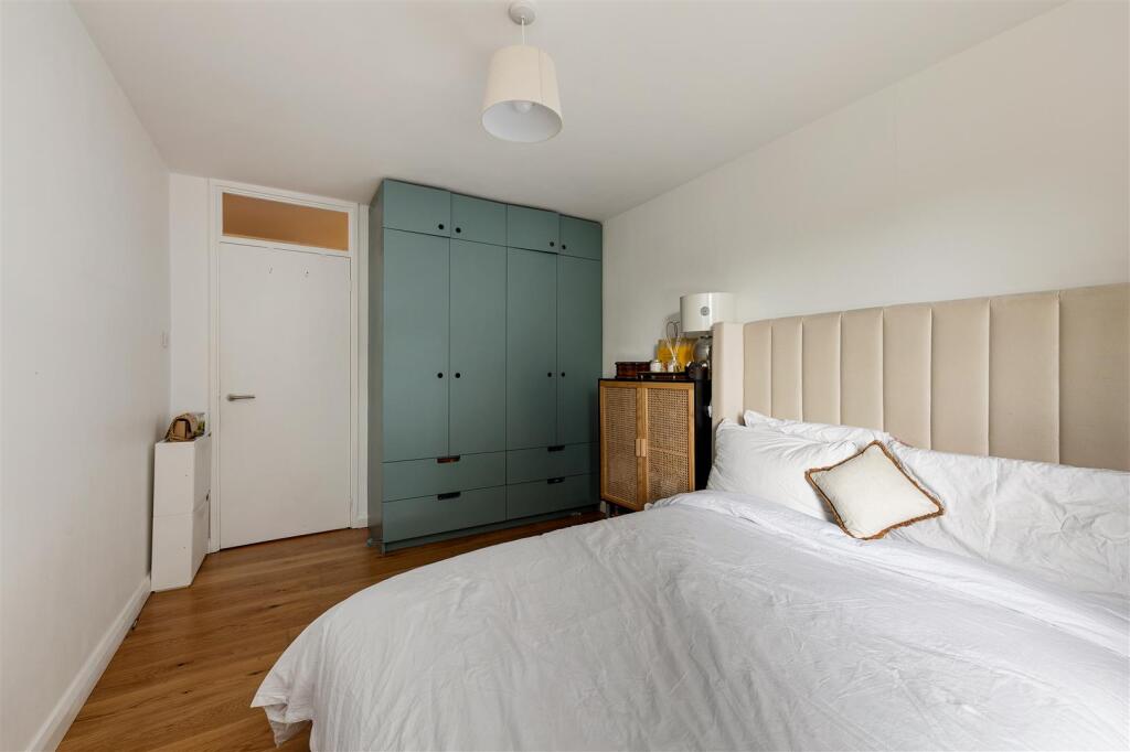 Orwell Lodge, 4, Hermitage Walk, E18