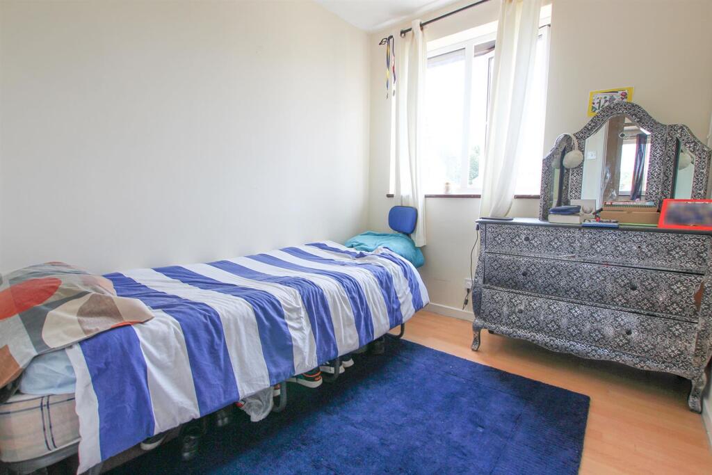 IMG_7896 BED.jpg