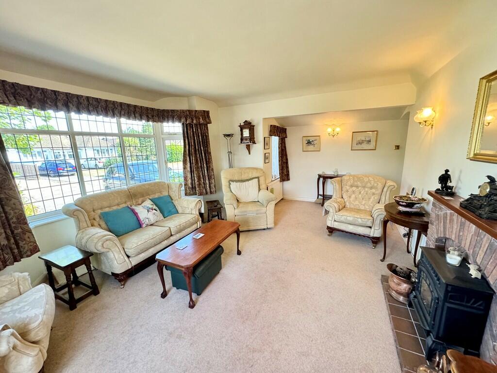 Tuts Cottage Loun...