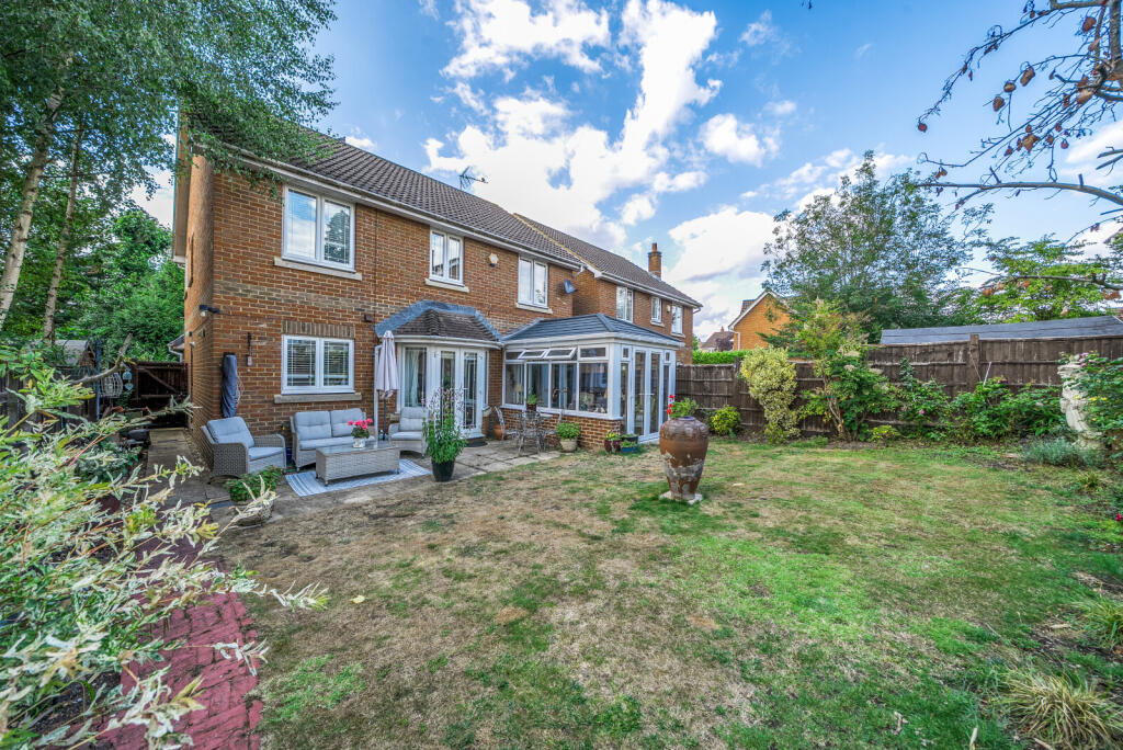 1320917-4-686bf79...