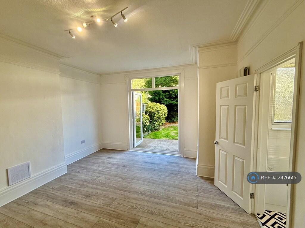 Kitchen/Lounge