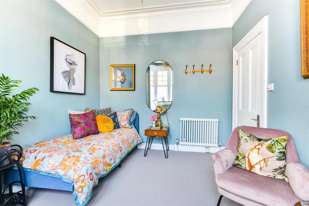 TheLodgeDay bed in office bedroom 9.jpg