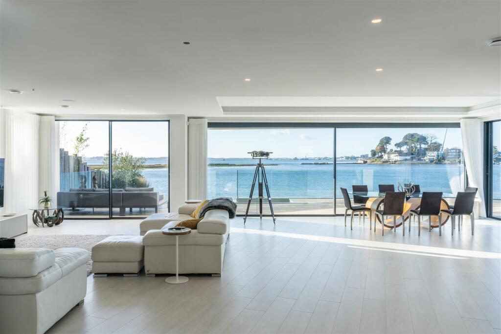 Dining/Living