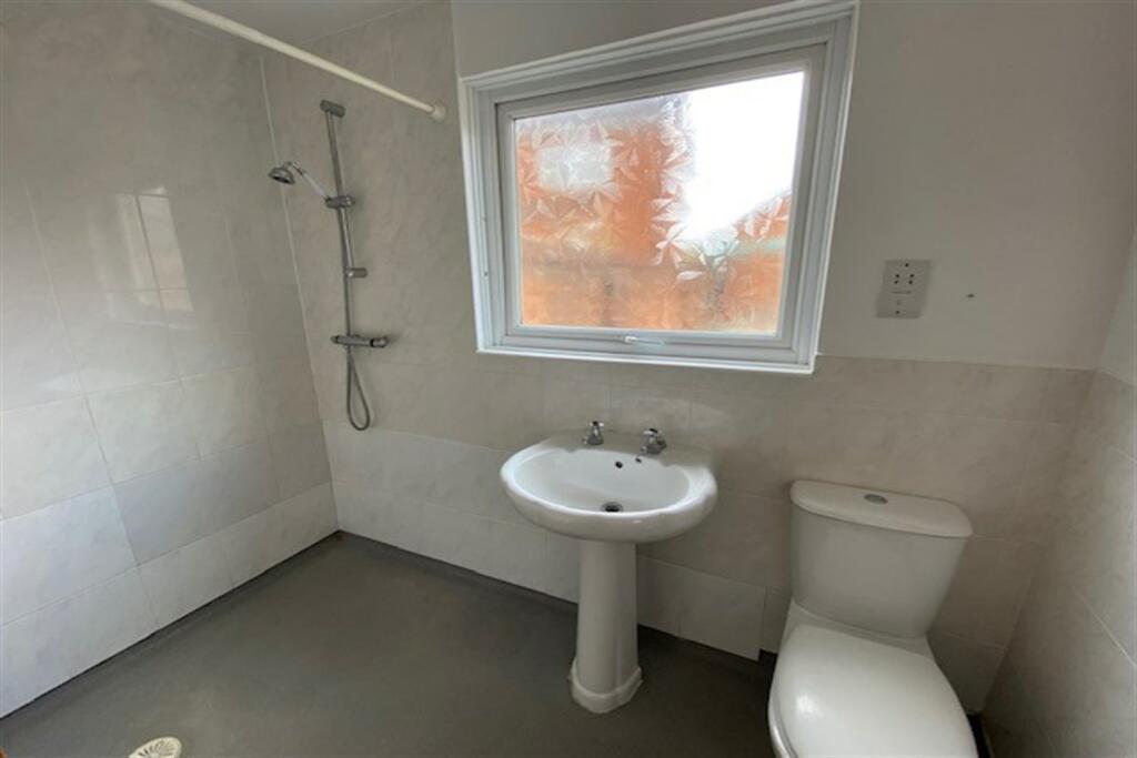 Shower+Room