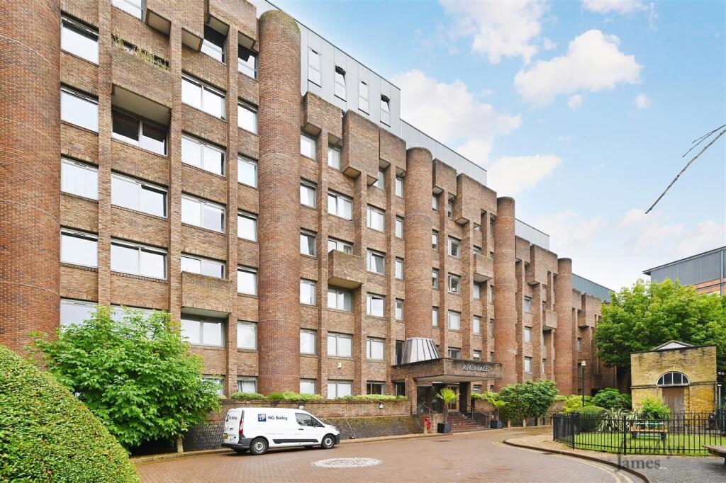 Riverdale-House (10).JPG