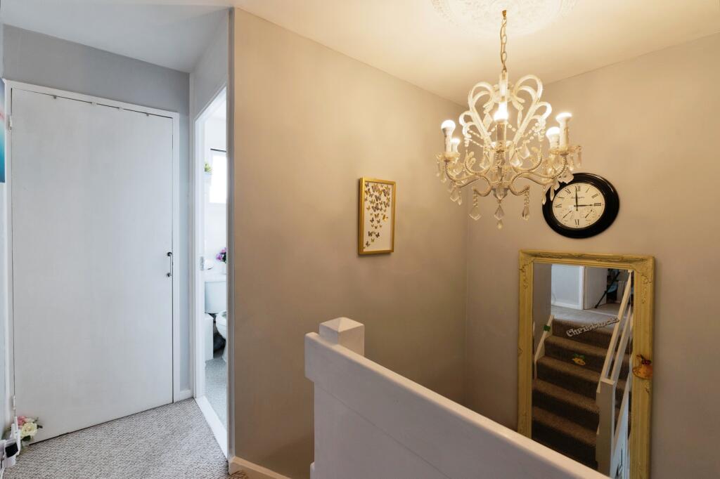 26thewillowsthewillowsbasildonss132es-19