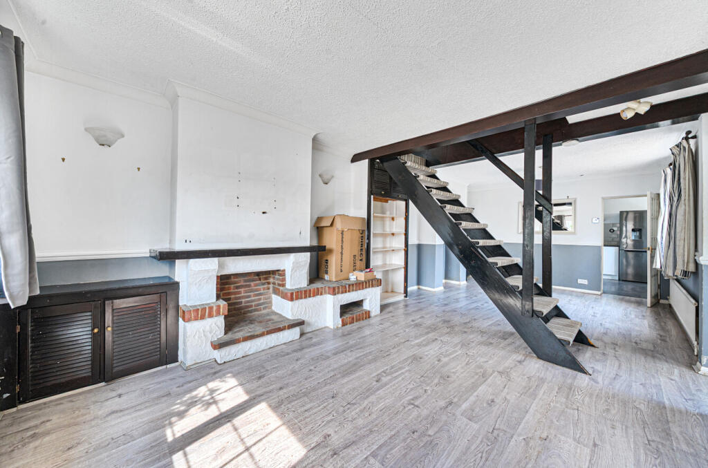 1335129-2-689a3e5...