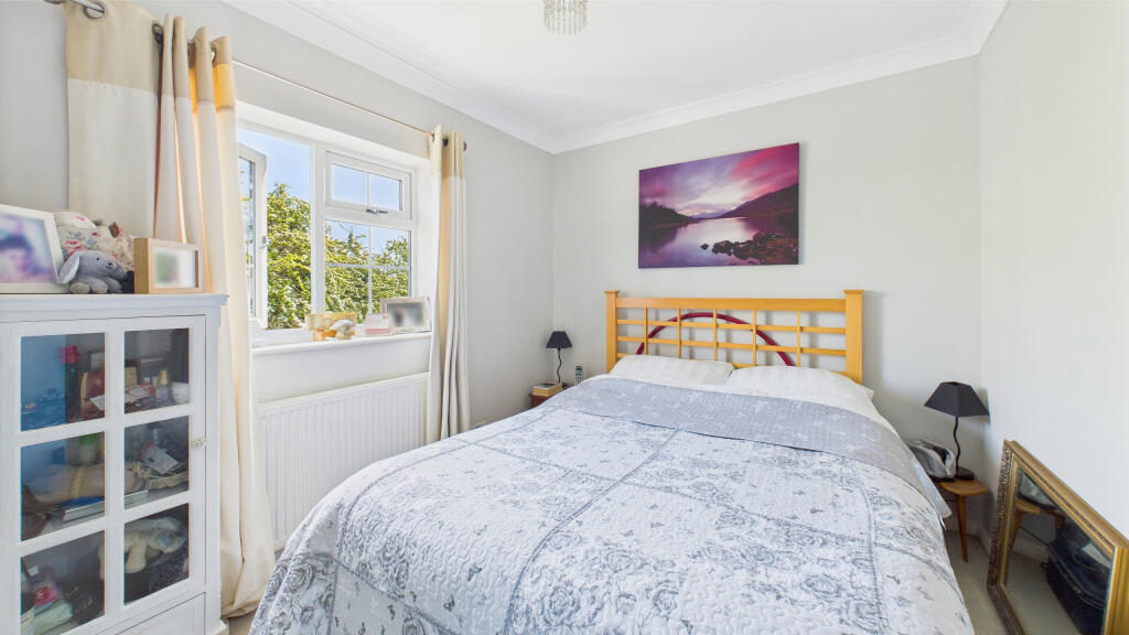 CAM04968G0-PR0037-STILL011