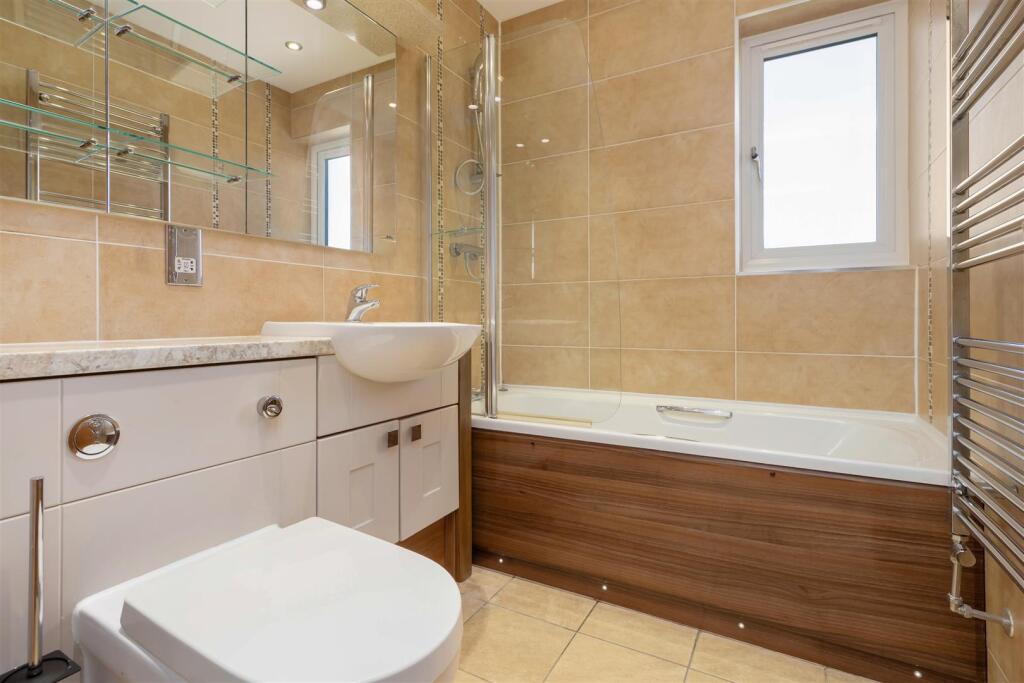 Carlton Court, The Bridge Approach, Whitstable