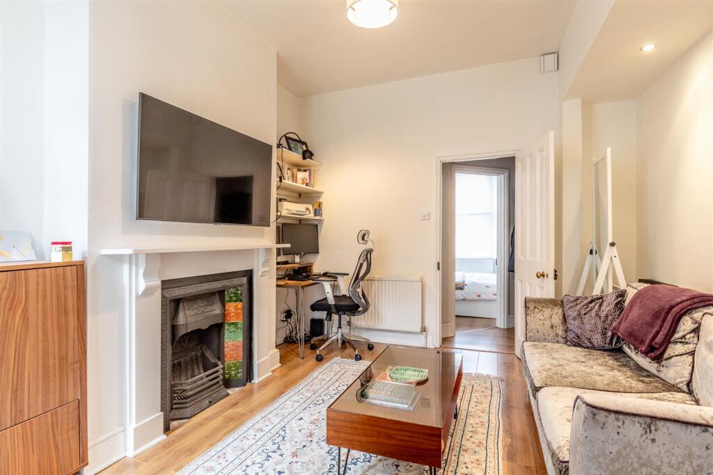 Ashgrove Road, Ashley Down Living Room.jpg