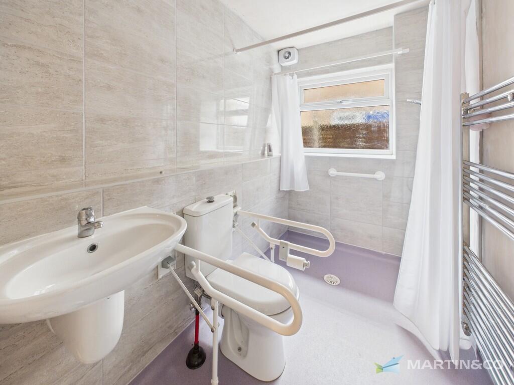 CAM02318G0-PR0544...