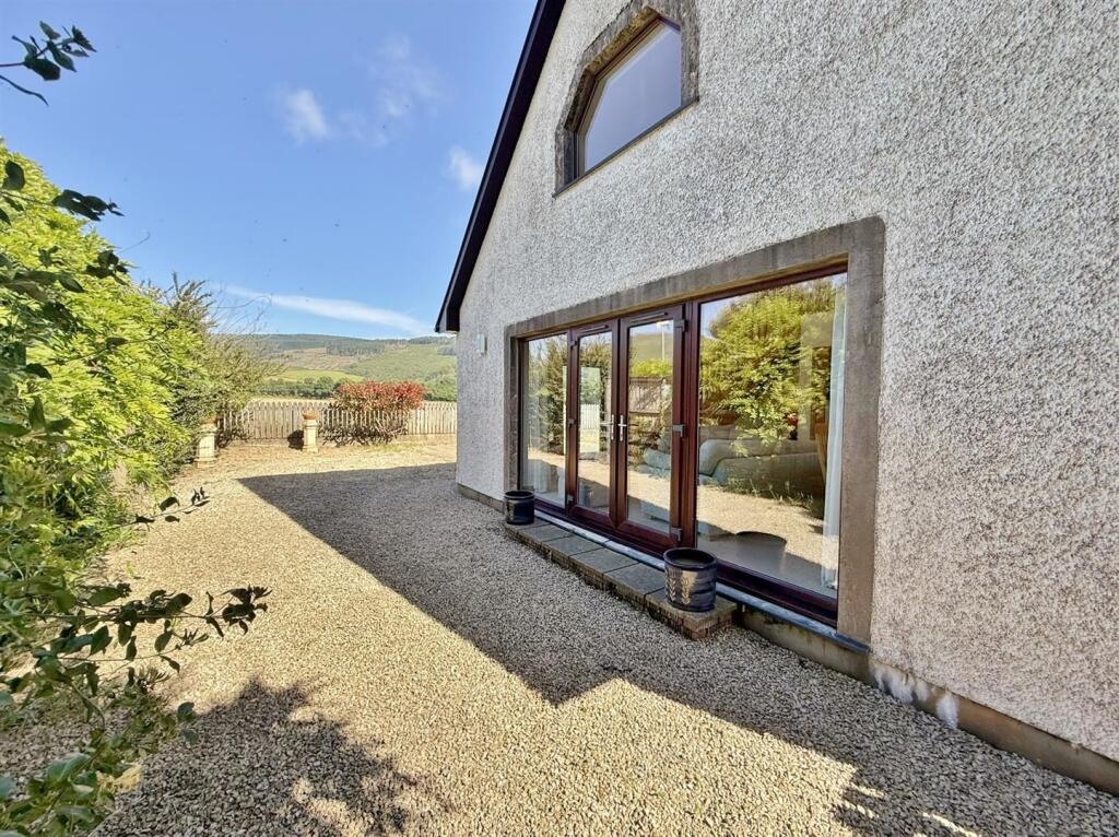 13A Murray Place