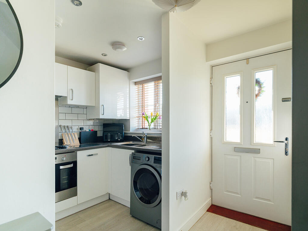 22 fortuna way extra rightmove (2 of 13)