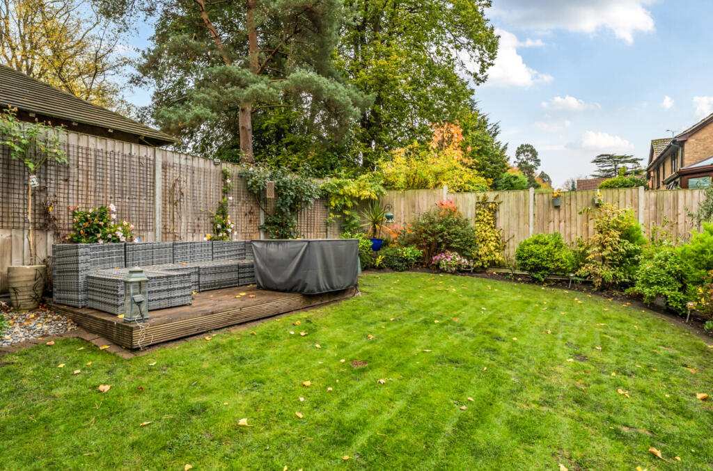 1371505-4-6904dab...