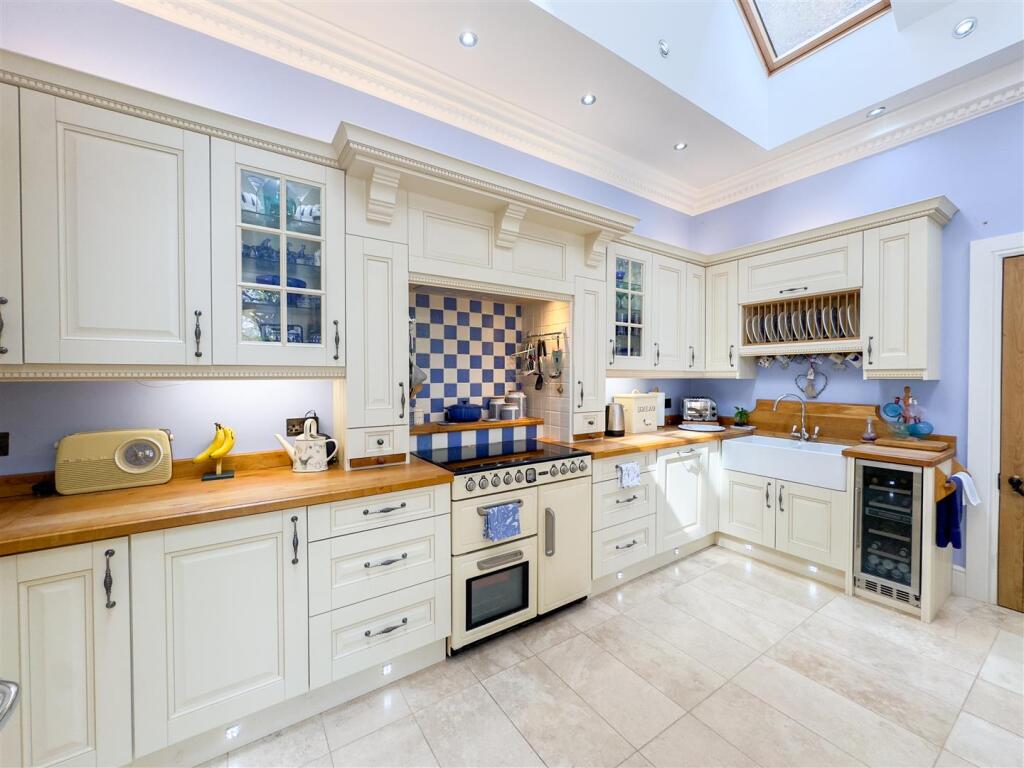 Kitchen/Dine