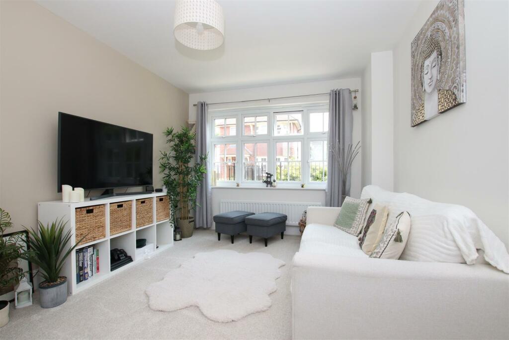 Living Room.JPG