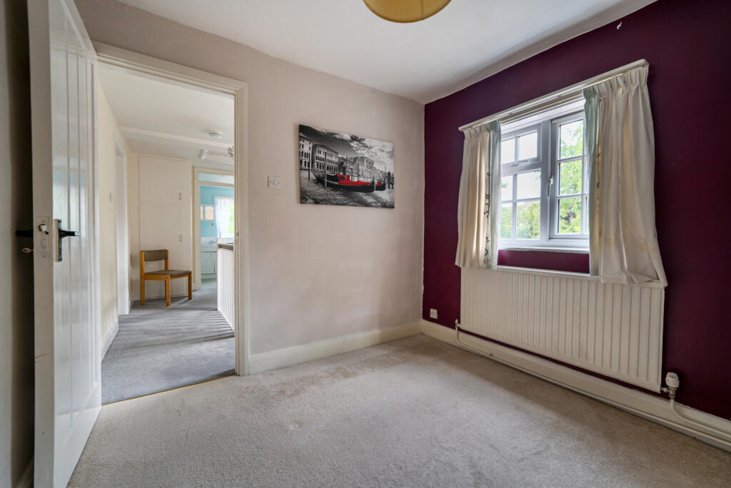 1329335-9-688745f...