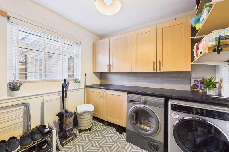 Bedroom 4/Utility Room