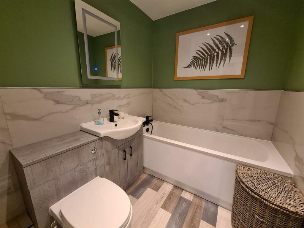 5 Clarendon House.jpg