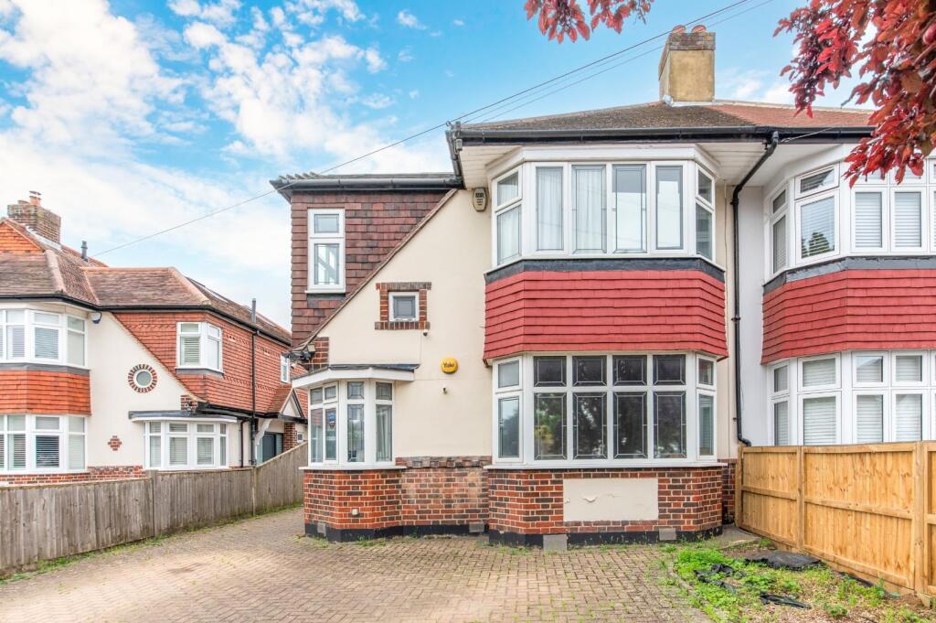 WOODSTONE AVENUE, (19).jpg