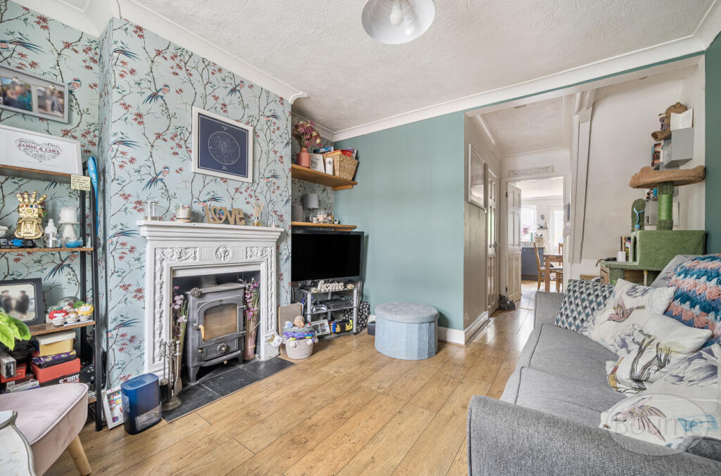 b1d3e21c-ec33-4f5...