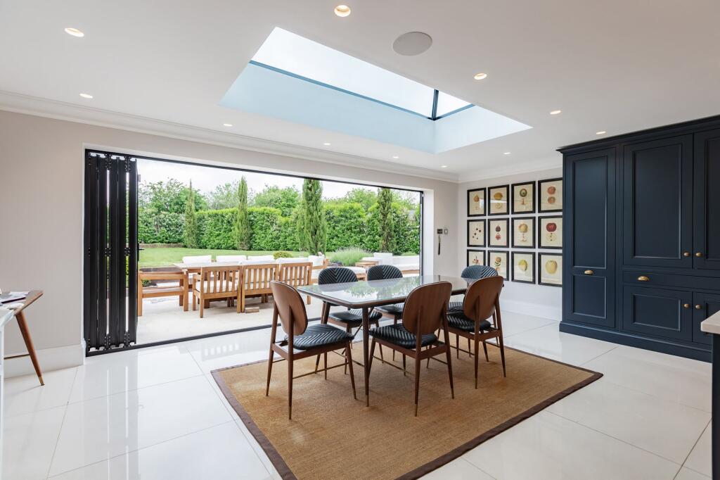 Kitchen/Dining