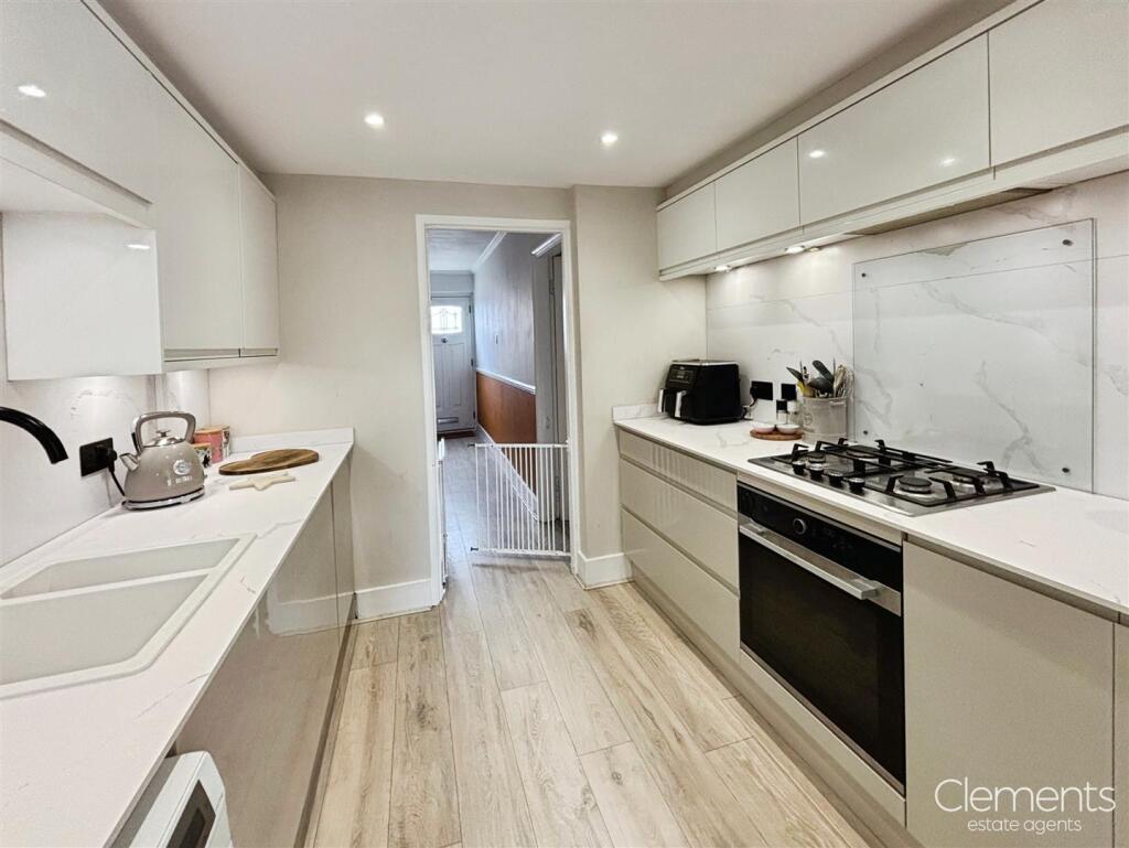Fitted Kitchen