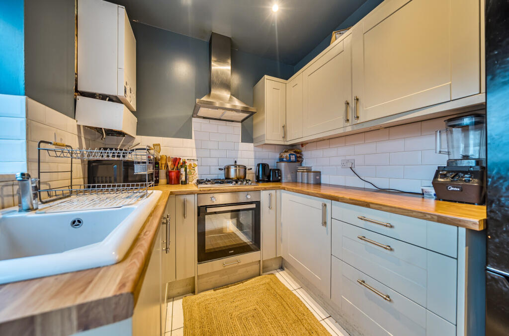 1392929-11-69495e...