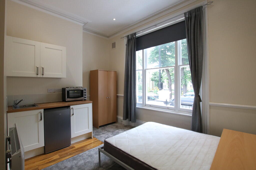 F1-bed