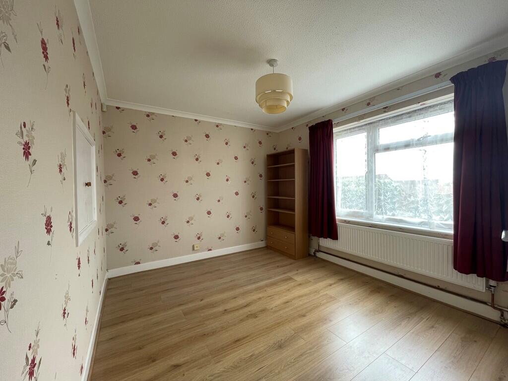 dfc01a26-diningro...