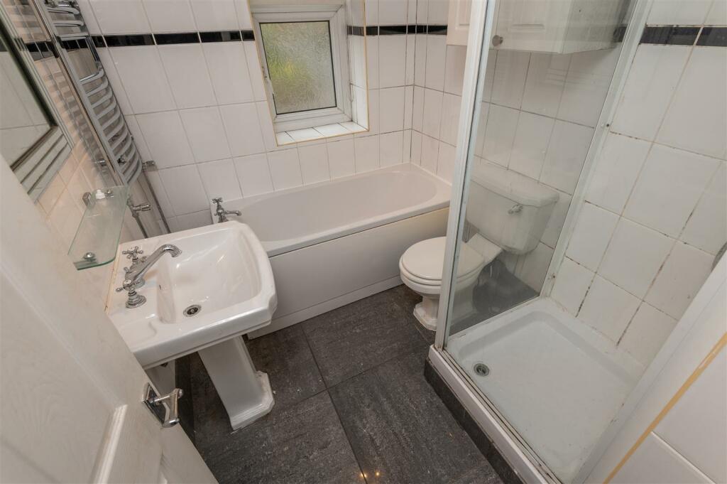 19 - 16 Back Clough HX3 7HH.jpg