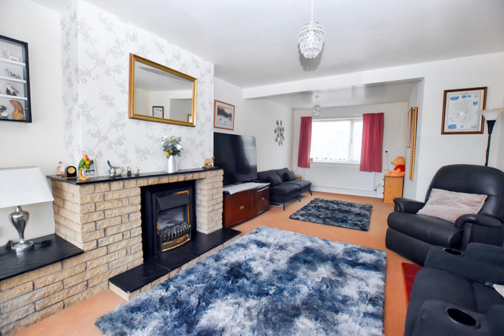 Lounge 1