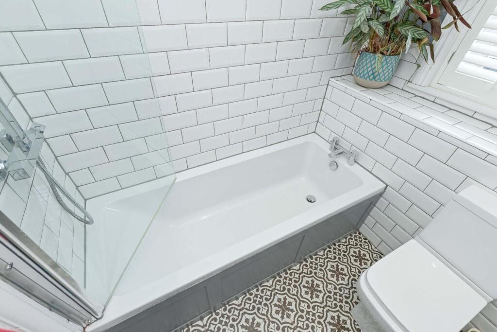 5 Myrtle Crescent_10.JPG