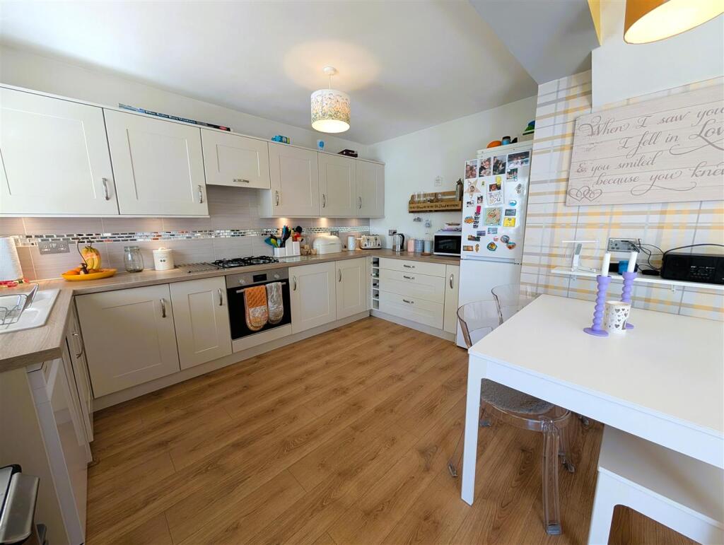 Kitchen/Dining/Lounge