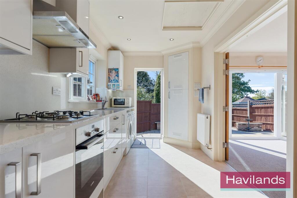 Oakwood Crescent-15.jpg