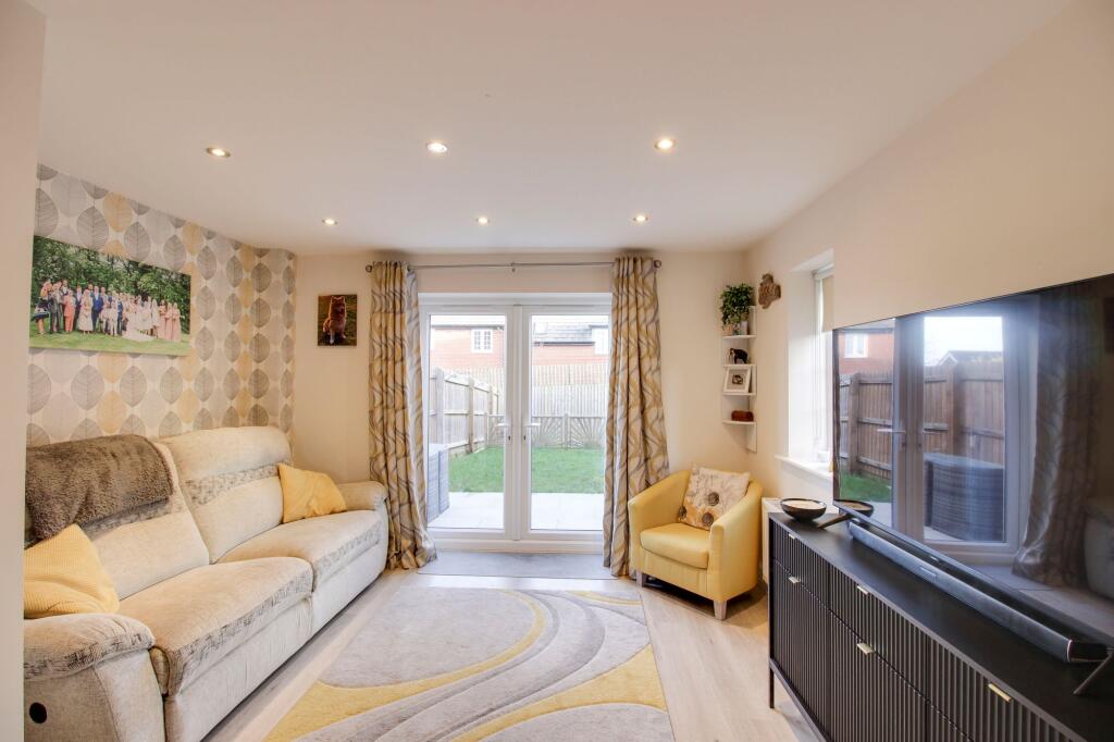 Kitchen / Dining / Family Room