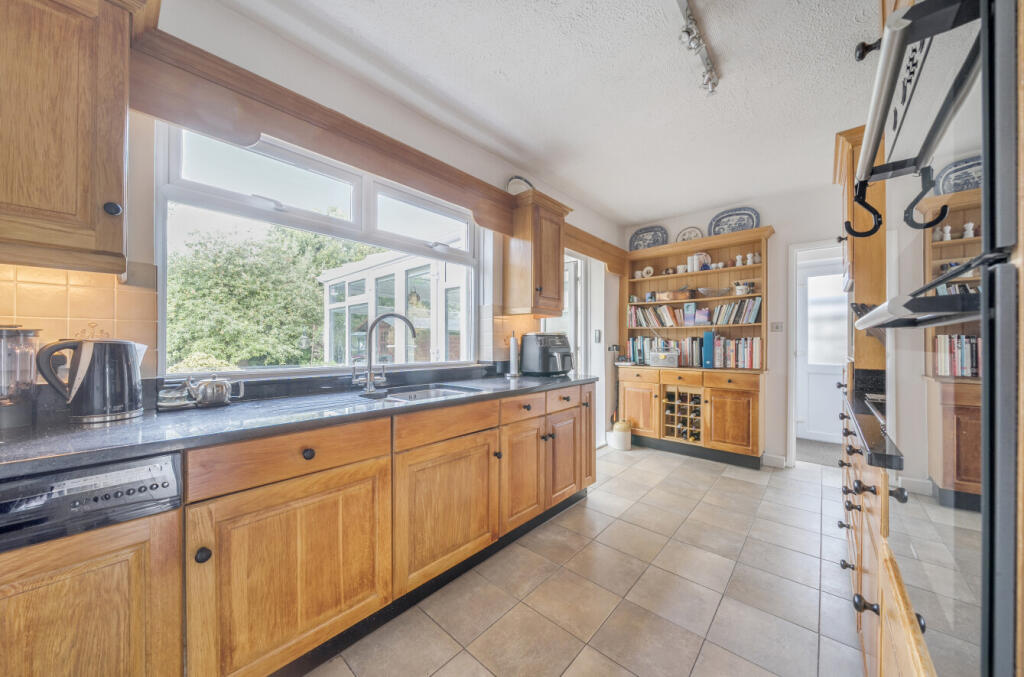 13542351768c964b0adfe1