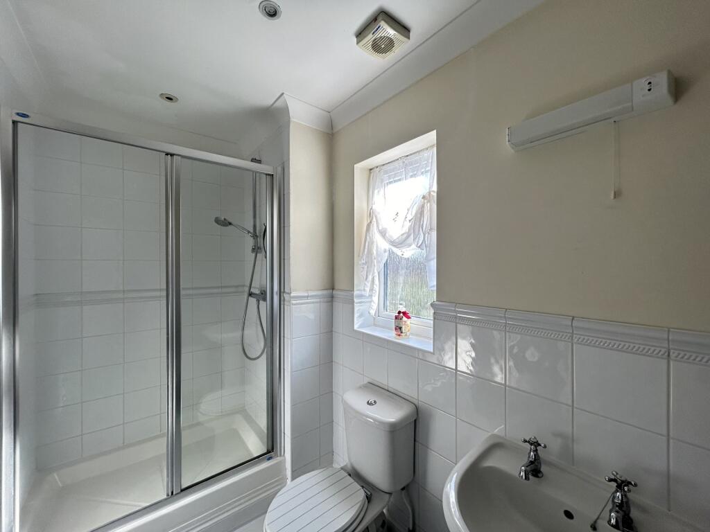 Bathroom main 2