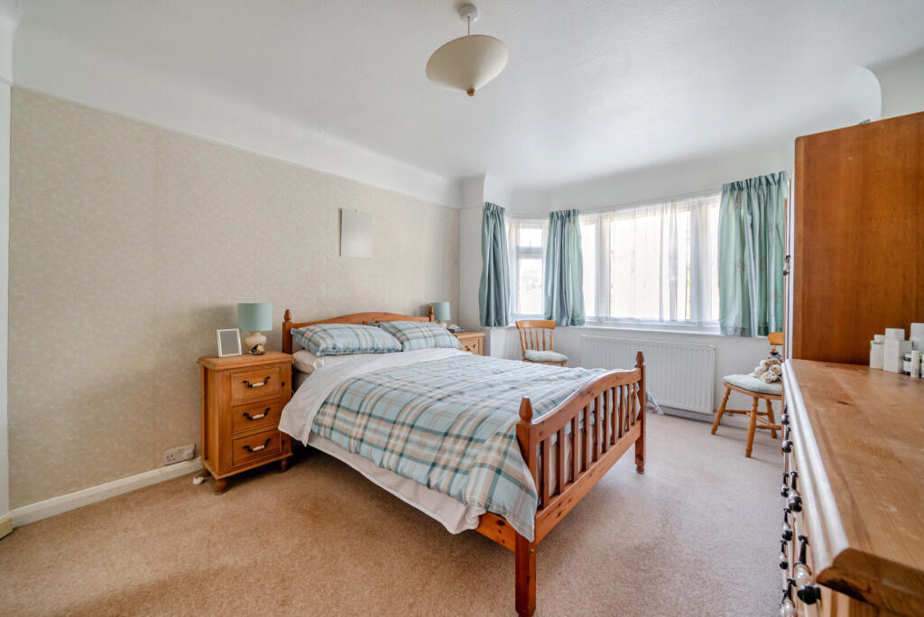 1-691b4209512cd-1...