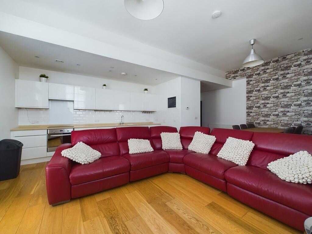 CAM02089G0-PR0401...