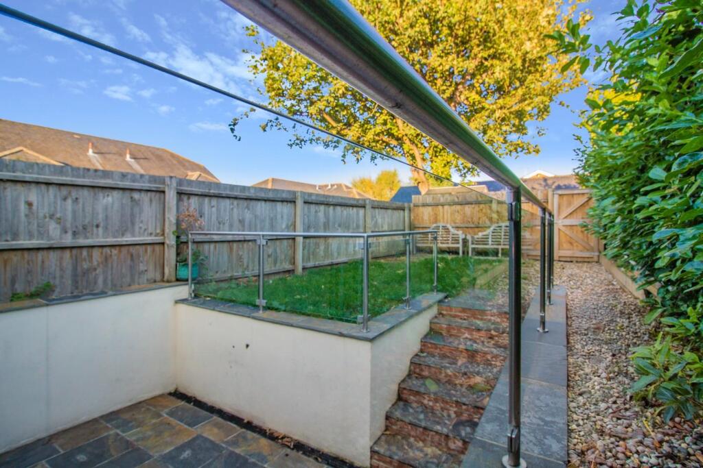 48 Garland Street [Garden] 01 v2.jpg