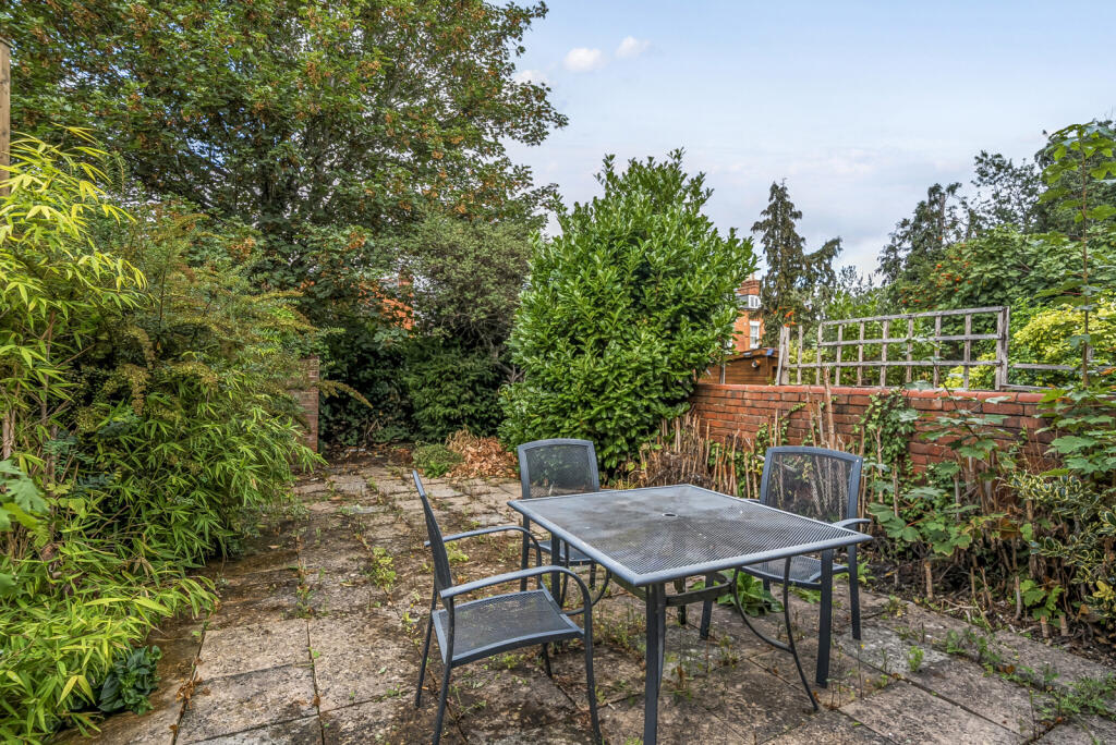 1341933-12-68b1a7...