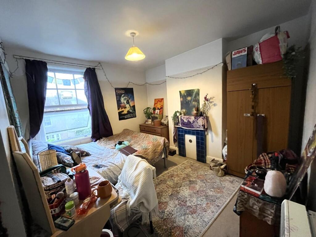 Bedroom 3.JPG