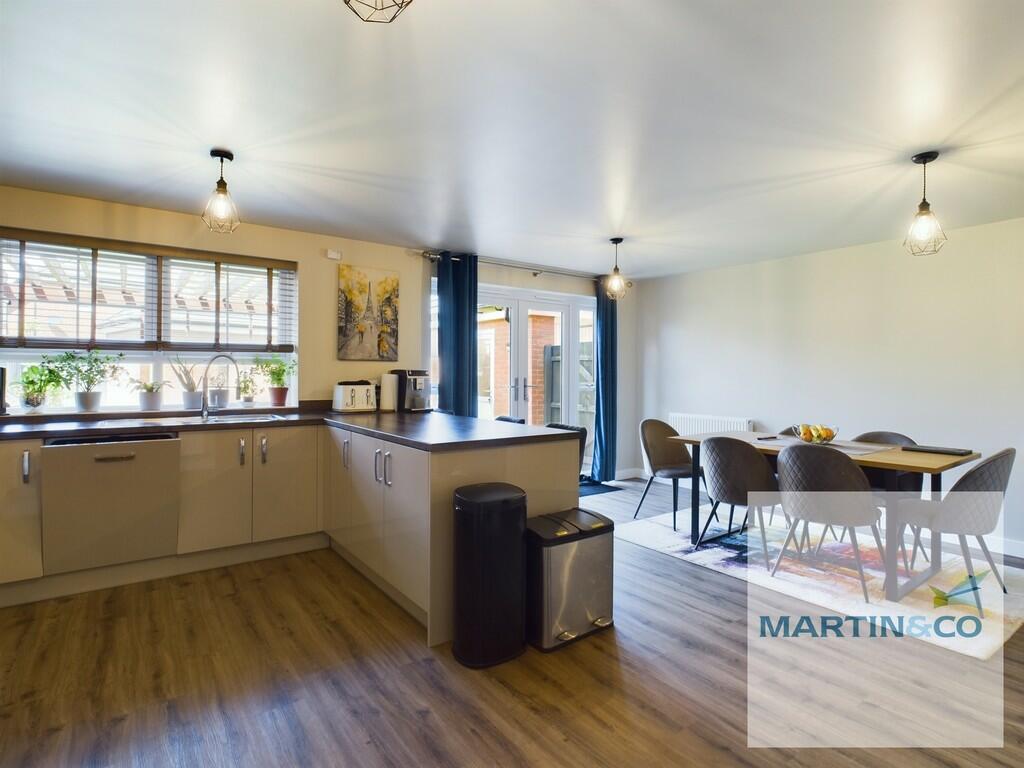 CAM03663G0-PR0034...