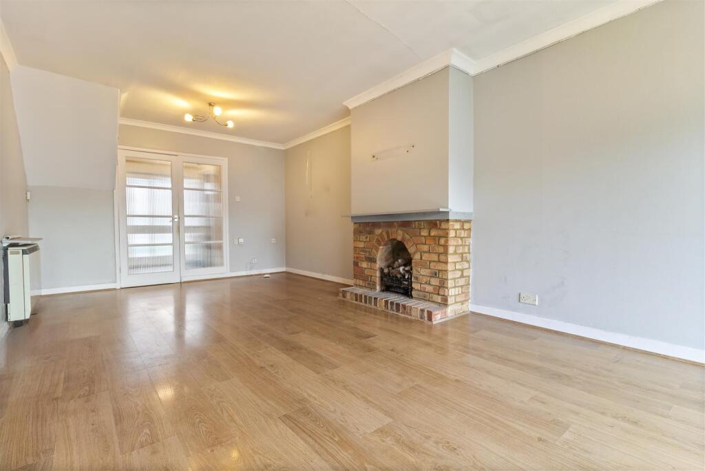 7 Tamar Close-013.JPG