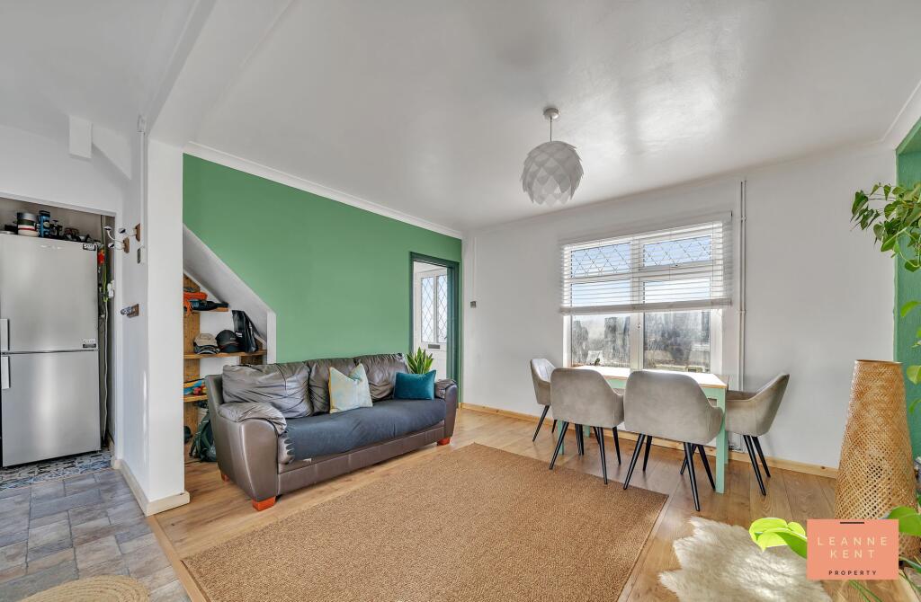 Kitchen Diner/Family Room