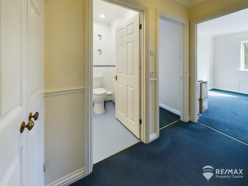 Hallway.jpg