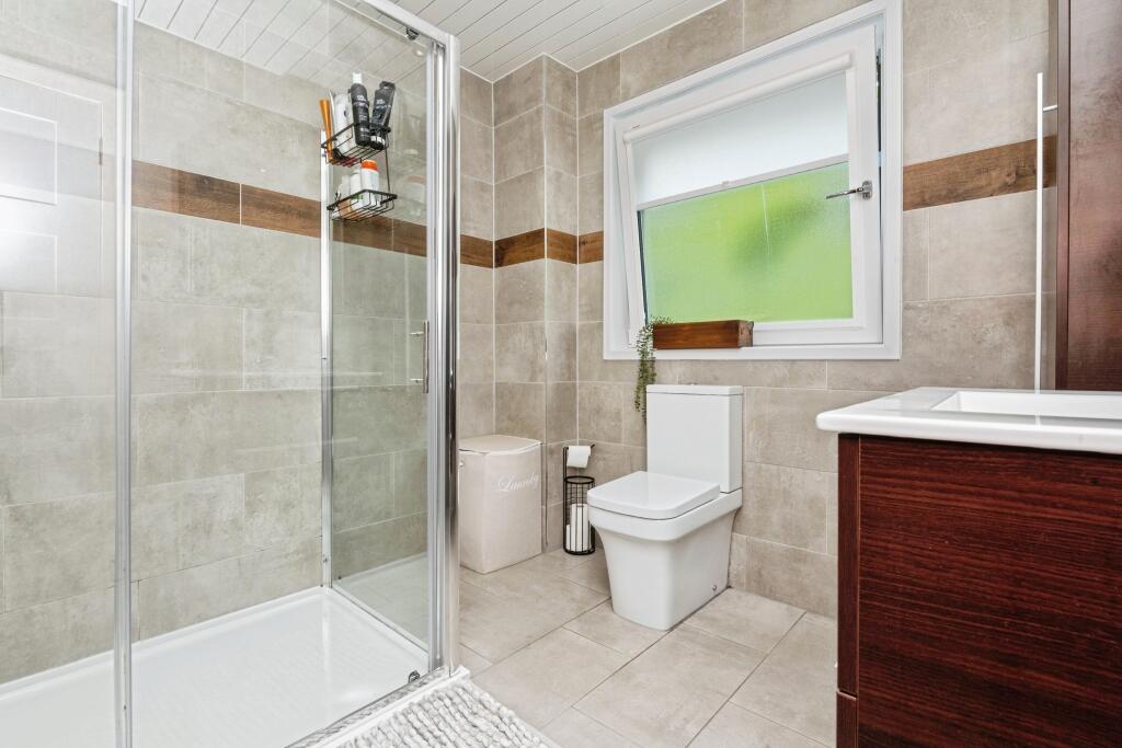 Family Shower Room